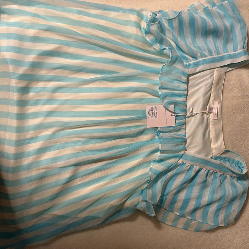 Lauren Conrad xl short sleeve Top